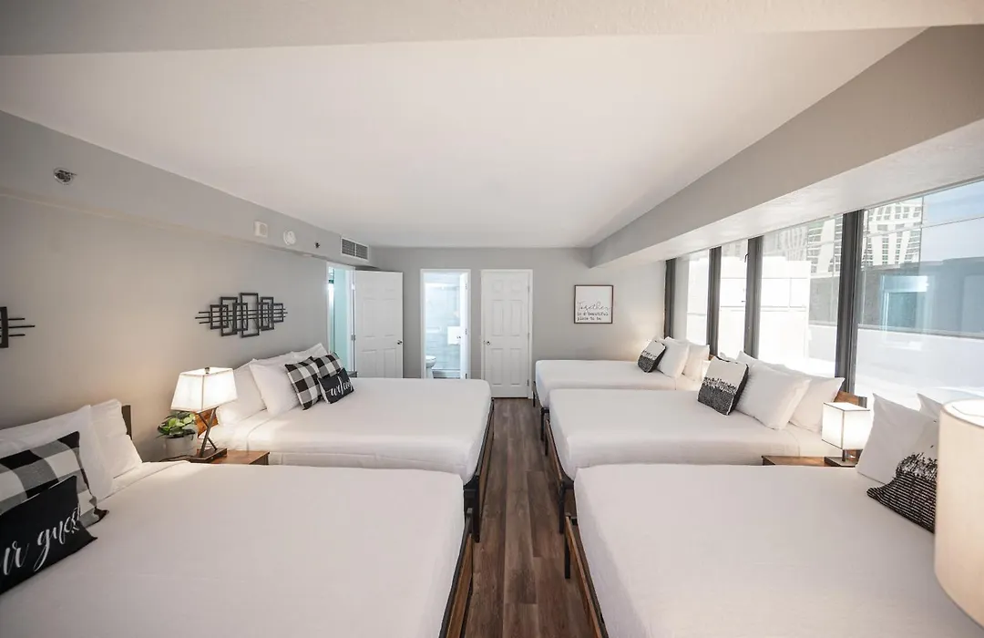 Stay Together Suites - Penthouse On The Strip Sleeps 20 - No Resort Fee-1